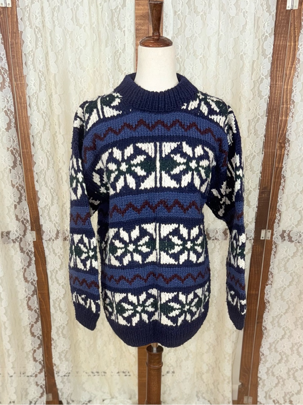 Super Nice Vintage 1980s Ischka Ecuadorian Wool Sweater
